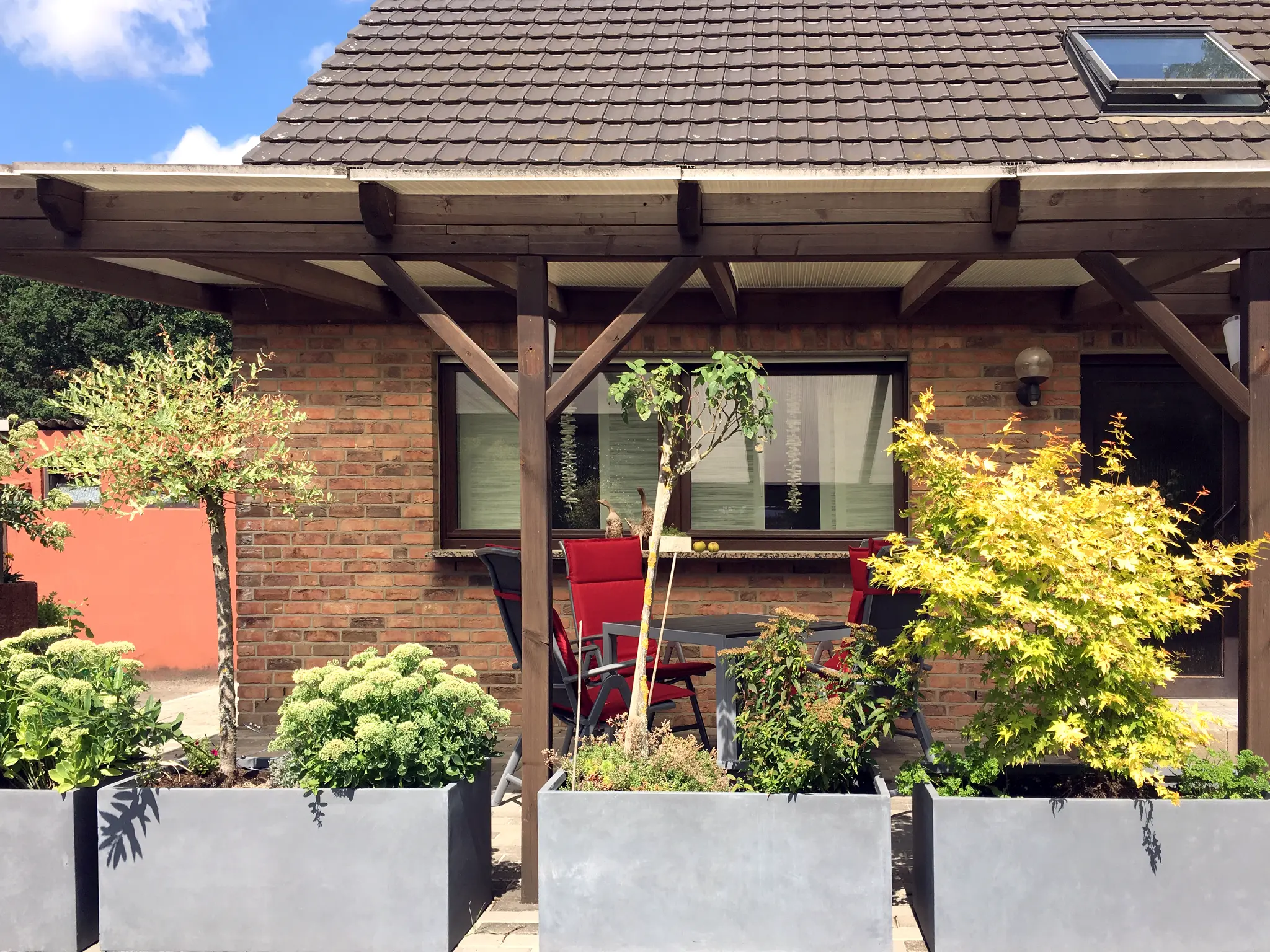 Terrasse mit Pergola